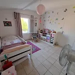 Maison De Famille A 2 Kms De La *