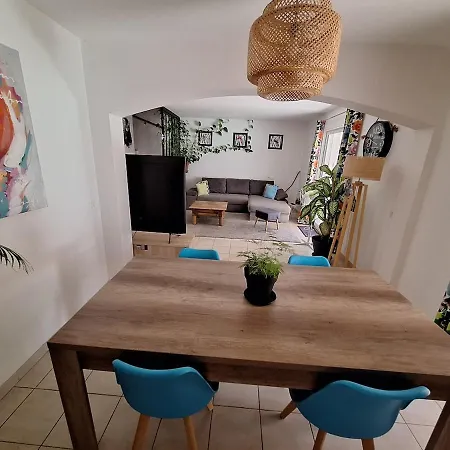 Maison De Famille A 2 Kms De La بيت للعطل *