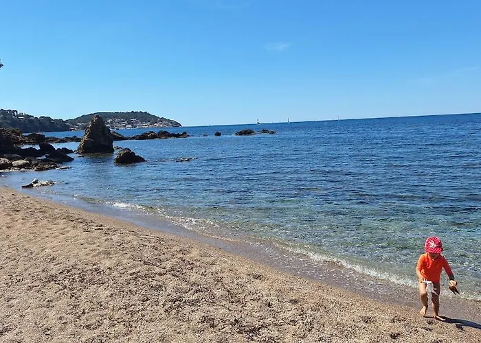 Сasa de vacaciones Maison De Famille A 2 Kms De La Le Pradet